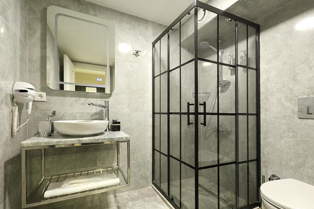 Moss Suites Hotel Istanboel Buitenkant foto